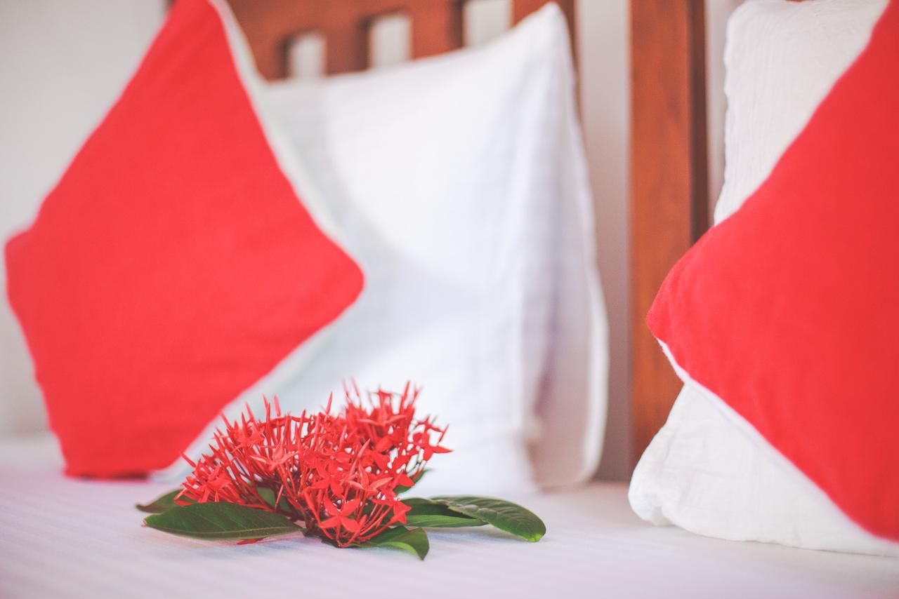 Lazies Midigama Hotel ภายนอก รูปภาพ