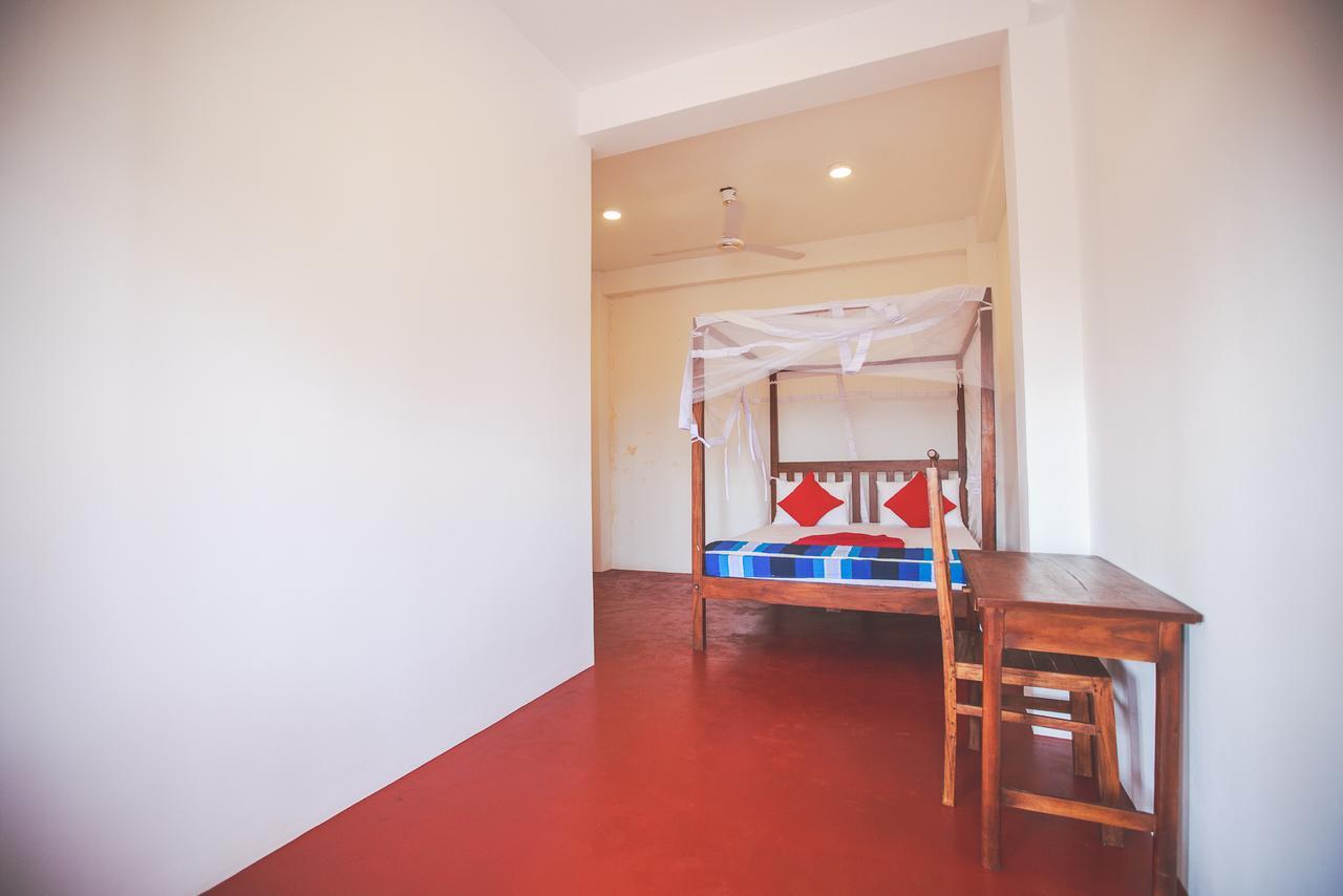 Lazies Midigama Hotel ภายนอก รูปภาพ